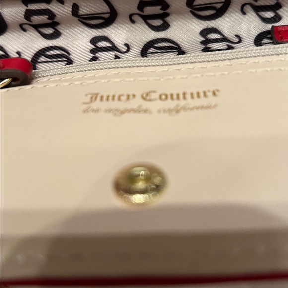 Juicy Couture Red Wallet with Gold Heart Detail - Picture 5 of 6